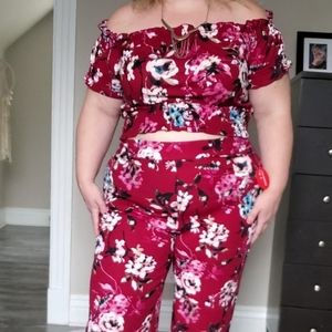 Size 1x/2x Red Floral Crop Top wide leg pants set